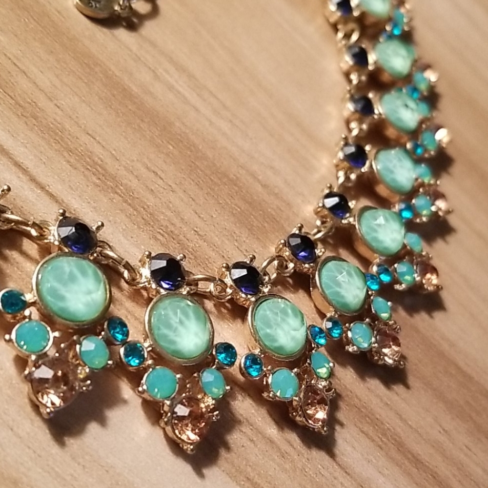 NWOT Bella Jack Aqua Statement Collar Necklace